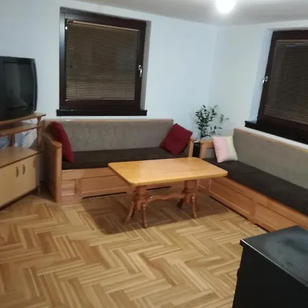 Stan Na Dan. Brezo Apartamento
